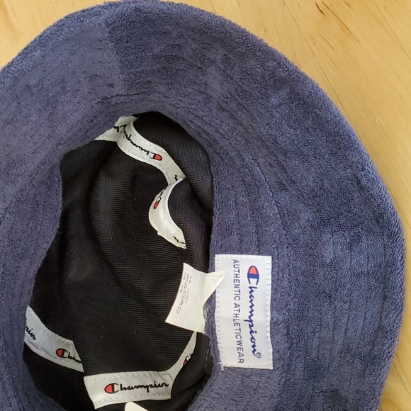 Brand New Champion Terry Bucket hat - Picture 4 of 7